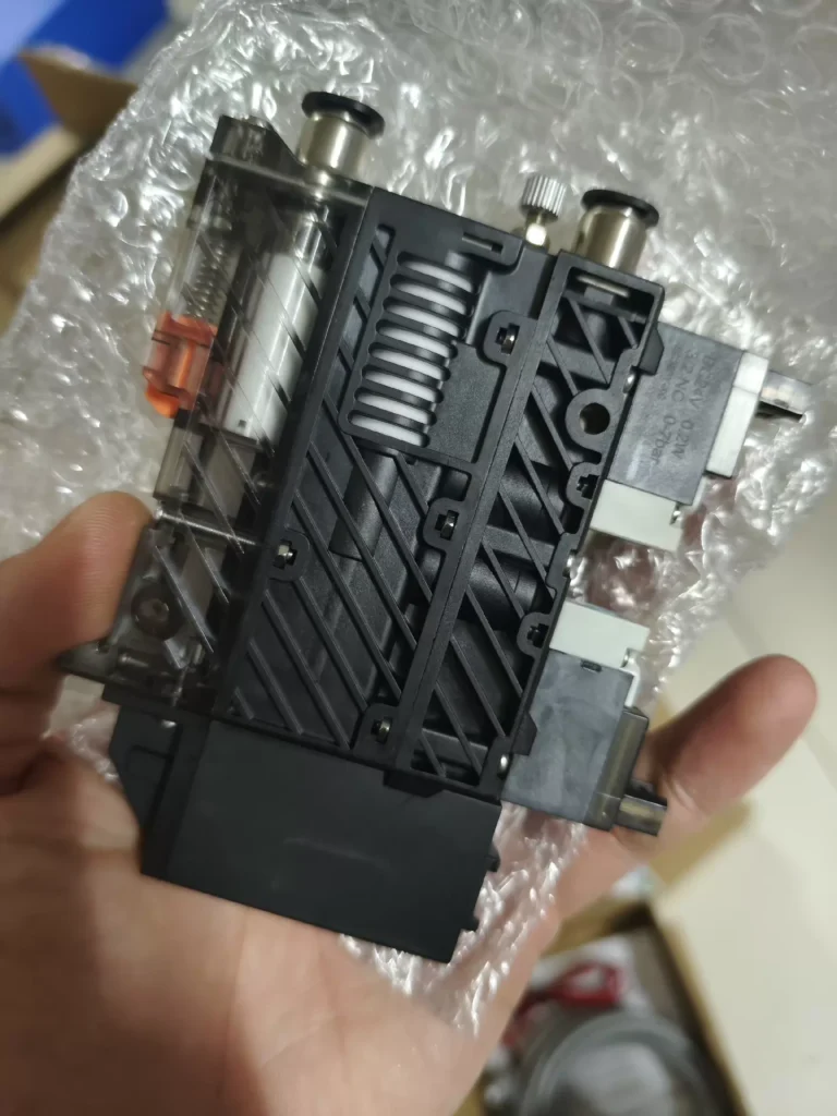 AIRTAC X-AZK-10-66G-SP-D-L Integrated Vacuum Generator thumbnail