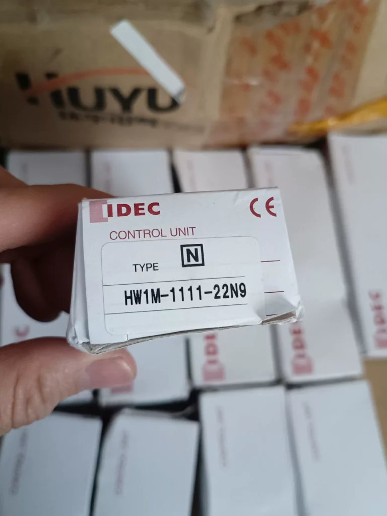 IDEC HW1M-1111-22N9 Joystick Switch thumbnail