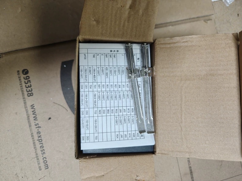 RKC Instrument Digital Temperature Controller REX-C700FK02-M*AN thumbnail