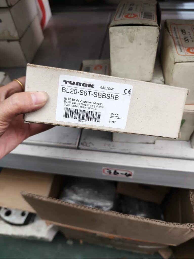 Turck Control Module BL20-S6T-SBBSBB