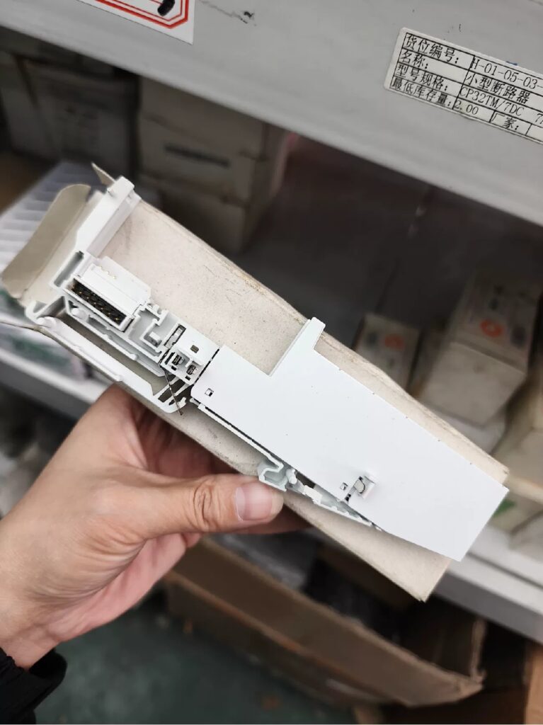 Turck Control Module BL20-S6T-SBBSBB thumbnail