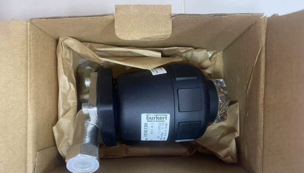 Burkert 2031 A DN8 Valve thumbnail