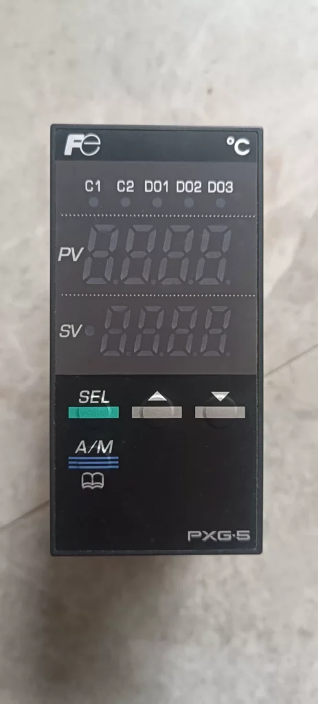 Fuji Electric PXG5AYT1-MYY00 Temperature Controller thumbnail
