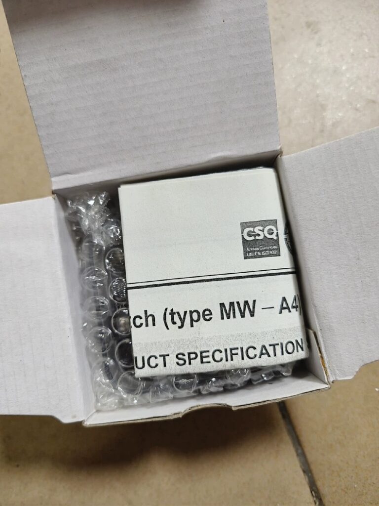 MADAS Gas Pressure Switch MW50-A4 thumbnail