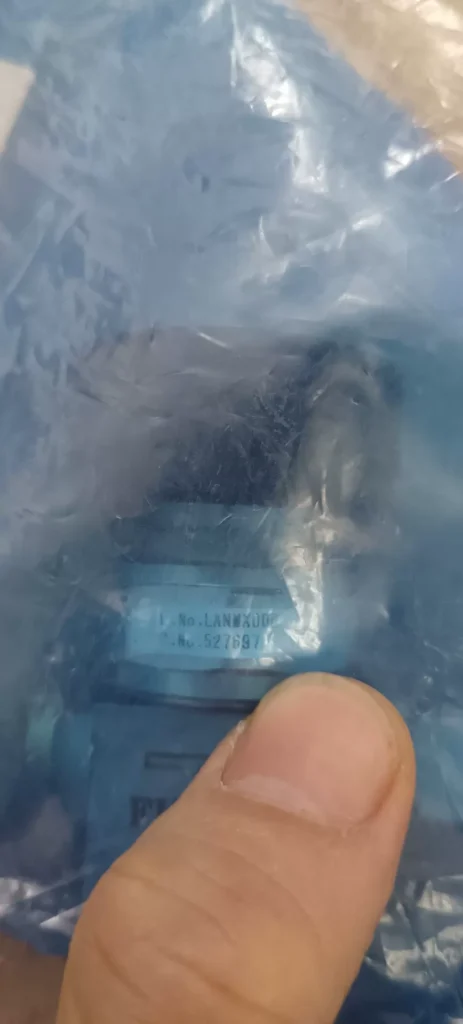Fujikin NFUND-71G-6.35-2 Valve thumbnail