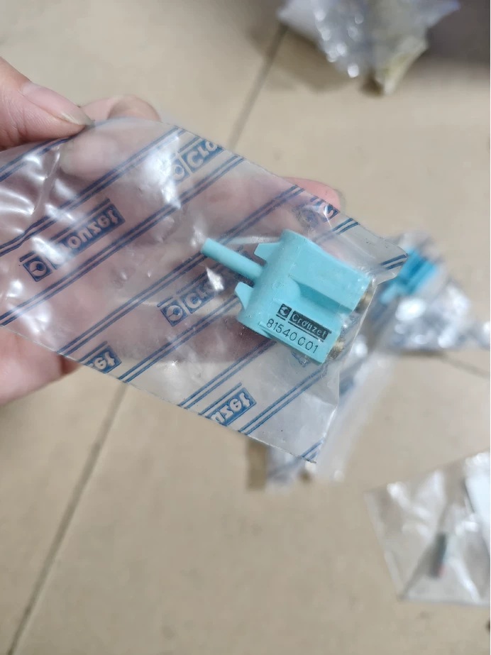 Crouzet Pneumatic Component 81540001