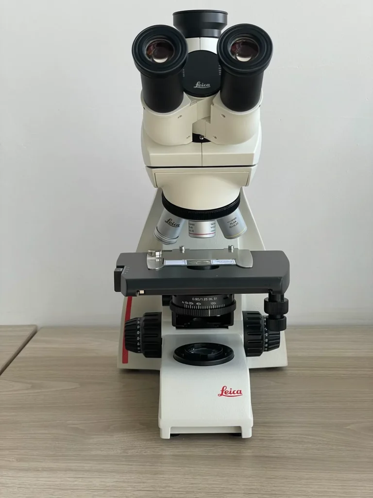 Leica DM500 Biological Microscope thumbnail