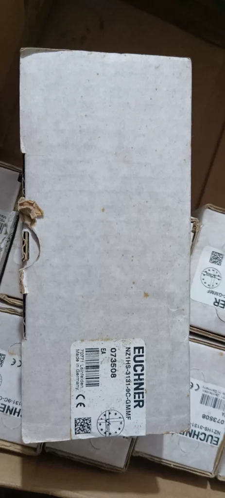 Euchner NZ1HS-3131-9C-GMMF Safety Switch thumbnail