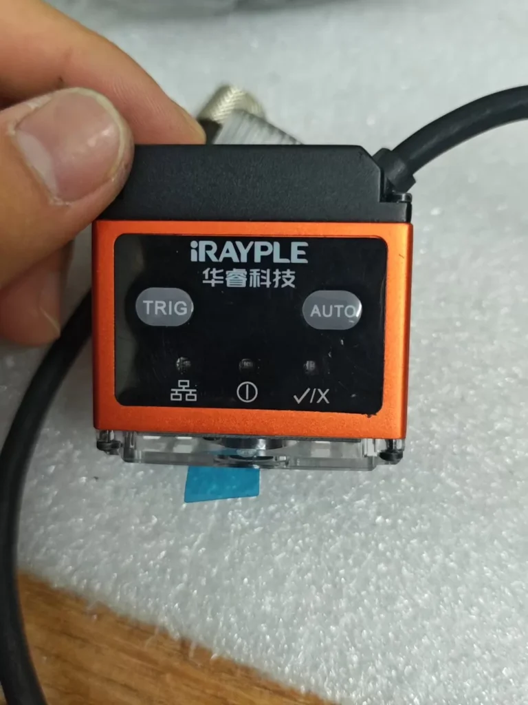 iRAYPLE ZW3000W-021 Fixed-mount Code Reader thumbnail