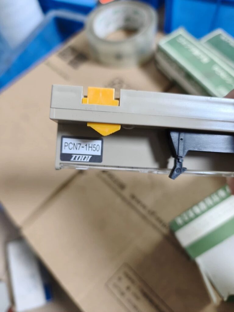 TOYOGIKEN Terminal Block PCN7-1H50 thumbnail