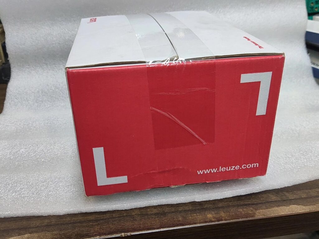LEUZE BPS304iSM100 Barcode Positioning System