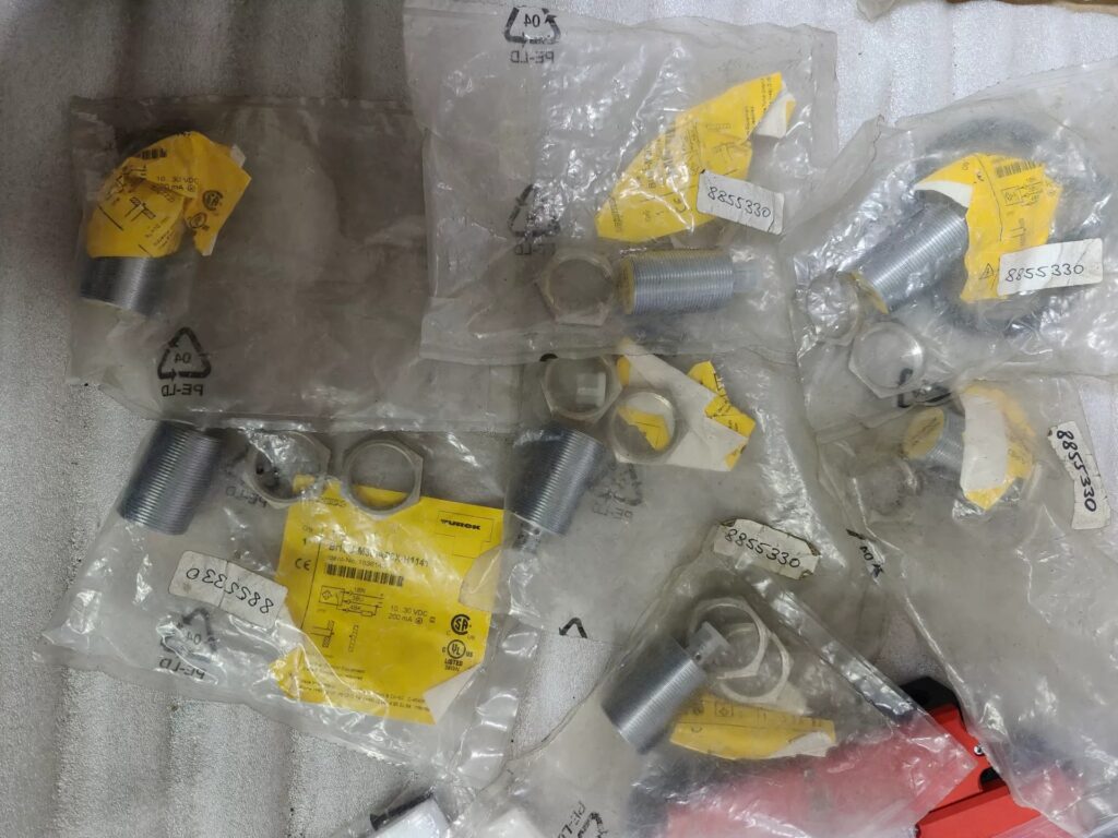 Turck Proximity Sensor Bi10U-M30-AP6X-H1141 thumbnail