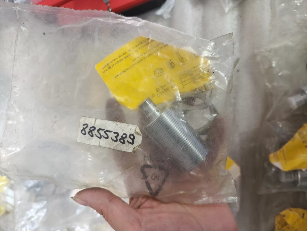 Turck Proximity Sensor Bi10U-M30 thumbnail