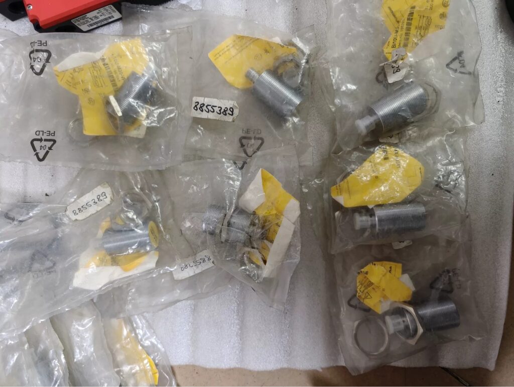 Turck Proximity Sensor Bi10U-M30 thumbnail