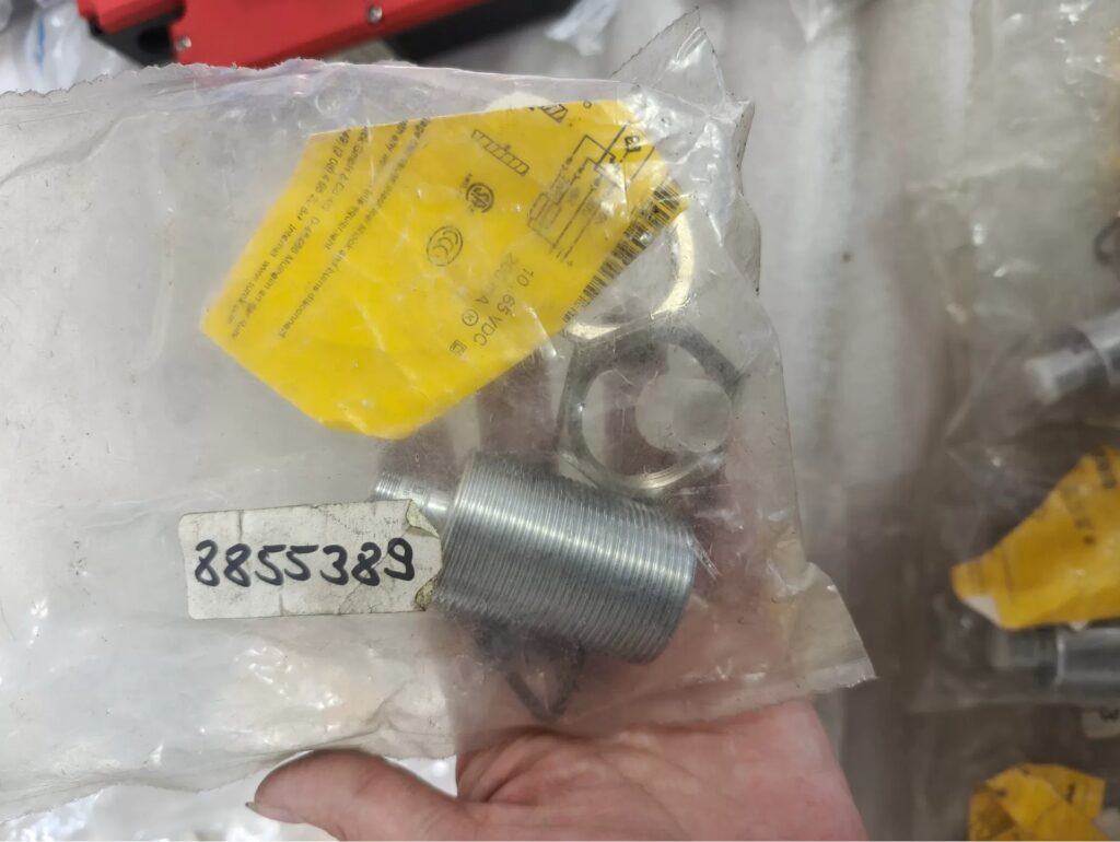 Turck Proximity Sensor Bi10U-M30 thumbnail