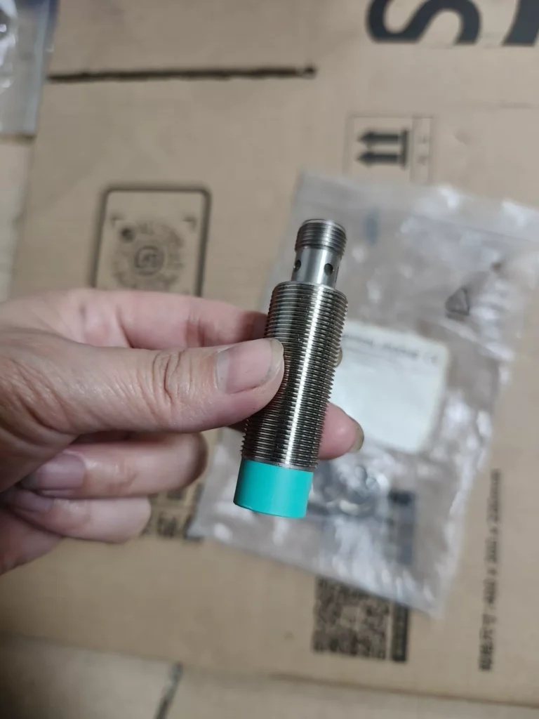 Pepperl+Fuchs Sensor NBN8-18GM50-E0-V1 thumbnail