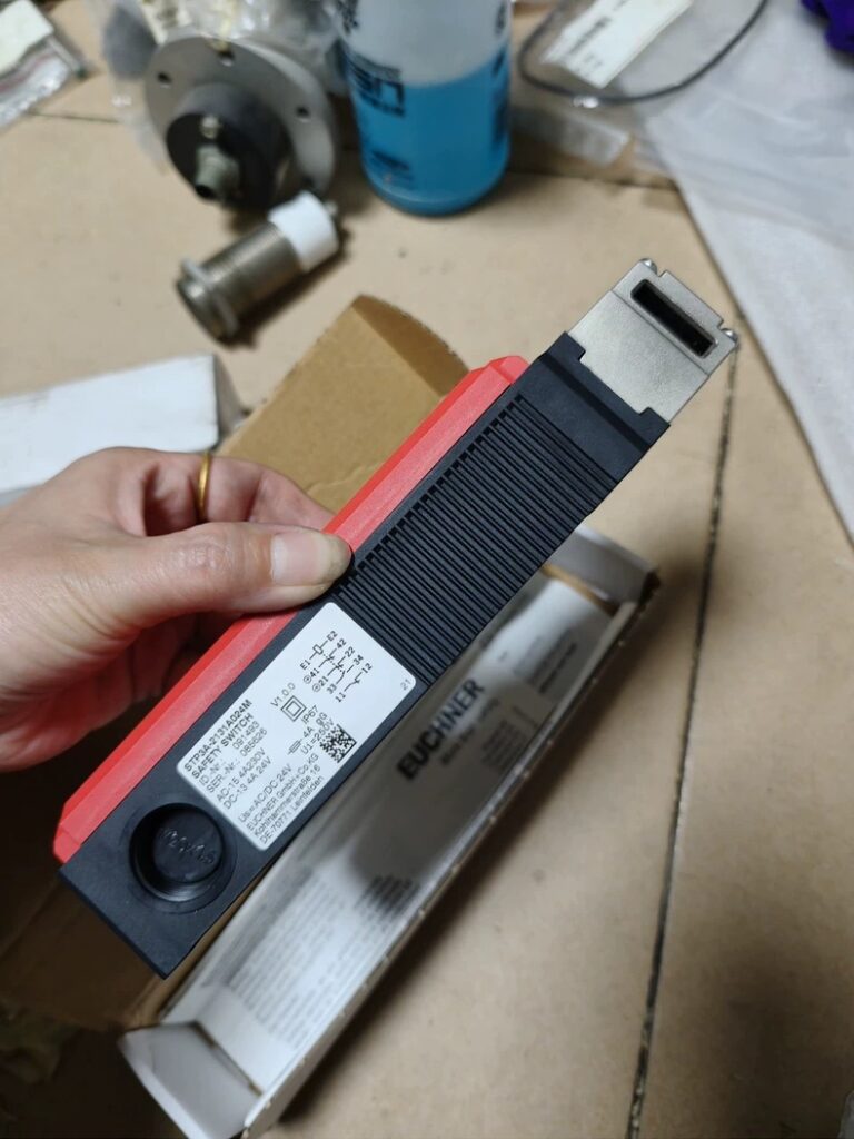 Euchner Safety Travel Switch 091493 / STP3A-213IA024M