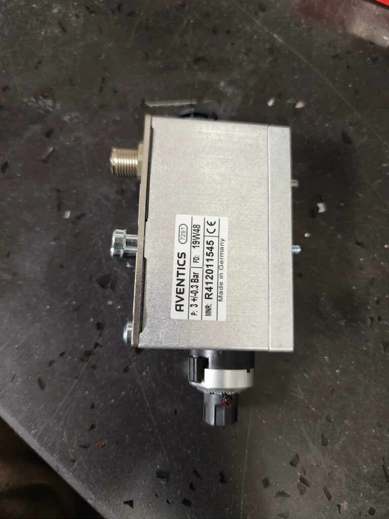 AVENTICS Workpiece Position Sensor R412011545 thumbnail