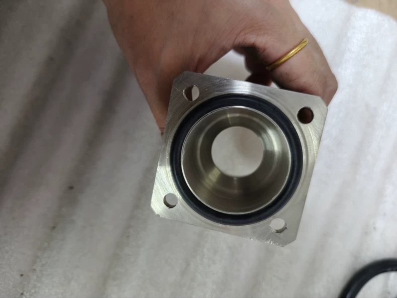 Heishin Dispensing Gun Adapter 125740 thumbnail