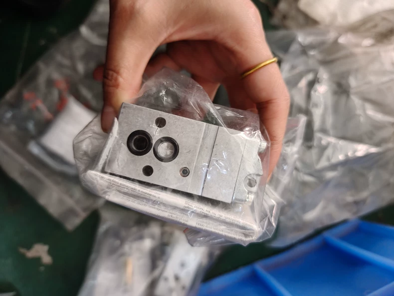 JOUCOMATIC Pneumatic Solenoid Valve 26190067 thumbnail