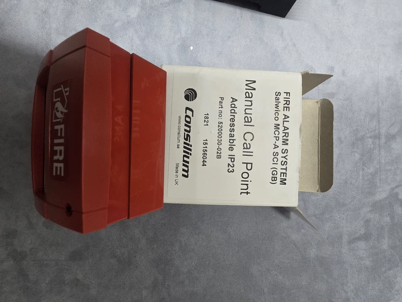 Consilium 5200030-02B Fire Alarm Button thumbnail