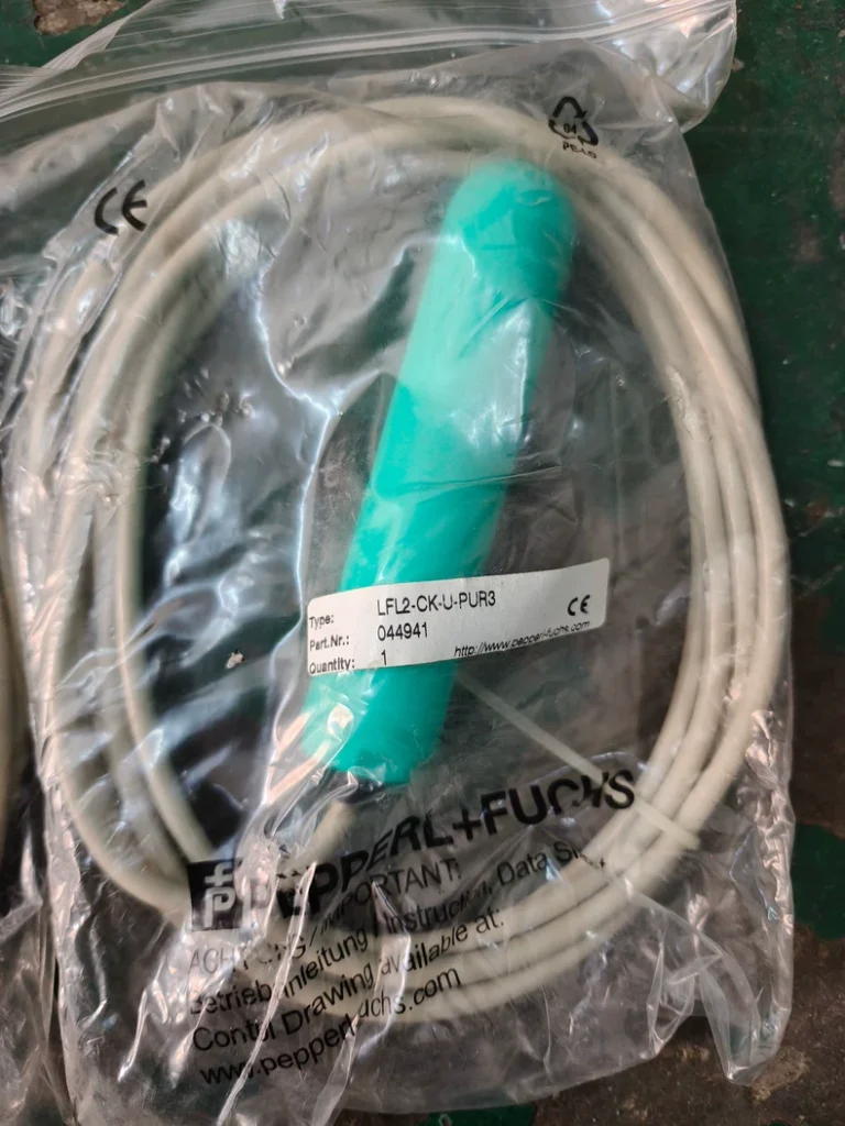 Pepperl+Fuchs Level Switch LFL2-CK-U-PUR3 / 0449