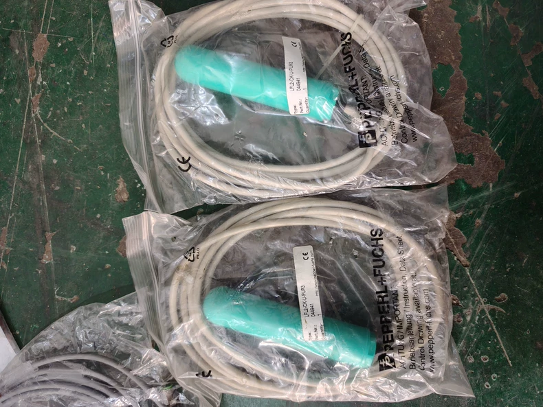 Pepperl+Fuchs Level Switch LFL2-CK-U-PUR3 / 0449 thumbnail
