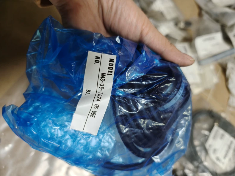 UBE Rotary Encoder MAS-36-1024 G5 thumbnail