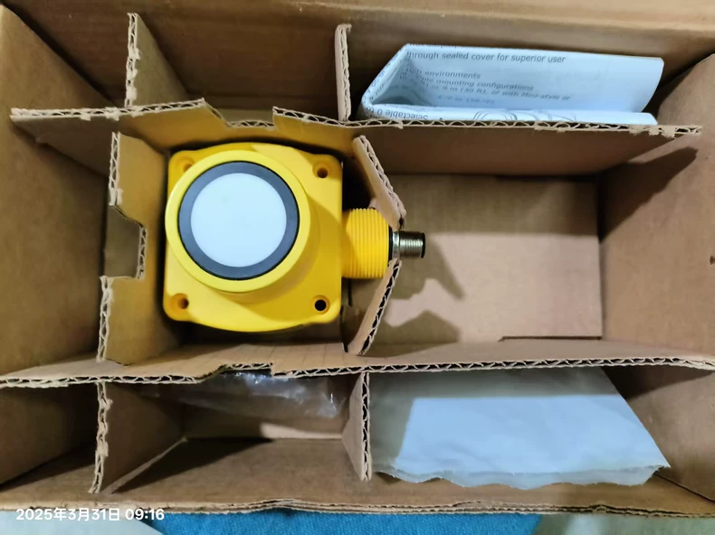Banner Engineering Ultrasonic Sensor QT50ULBQ6 thumbnail