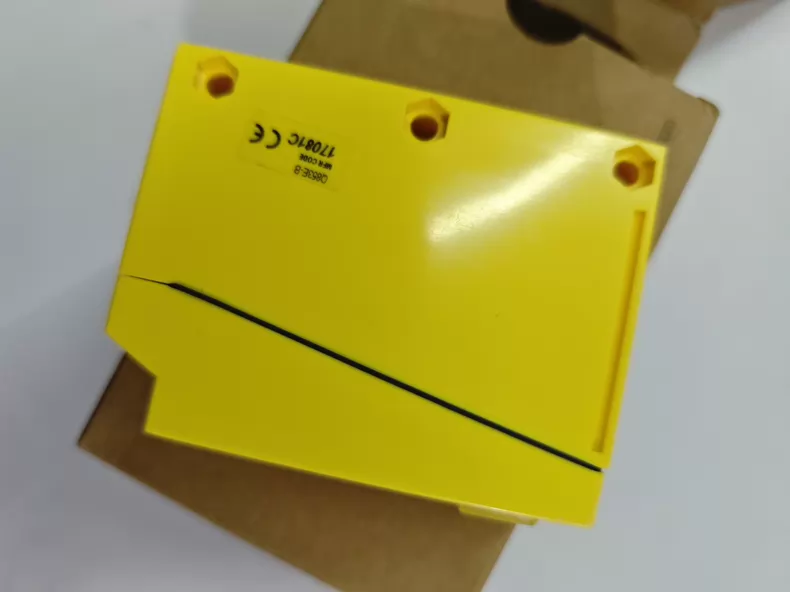 Banner Engineering Photoelectric Sensor Q853E-B