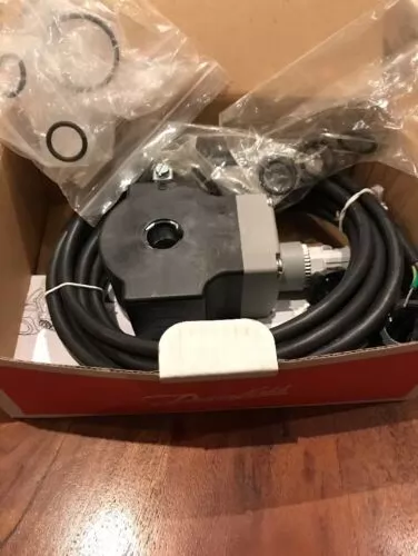 Danfoss 018Z6593 Solenoid Valve