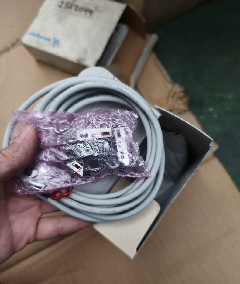 Azbil Photoelectric Sensor H2B-A12N-L02 thumbnail