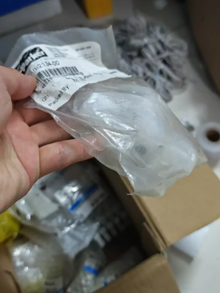 Parker PV-10-2134-00 Valve thumbnail