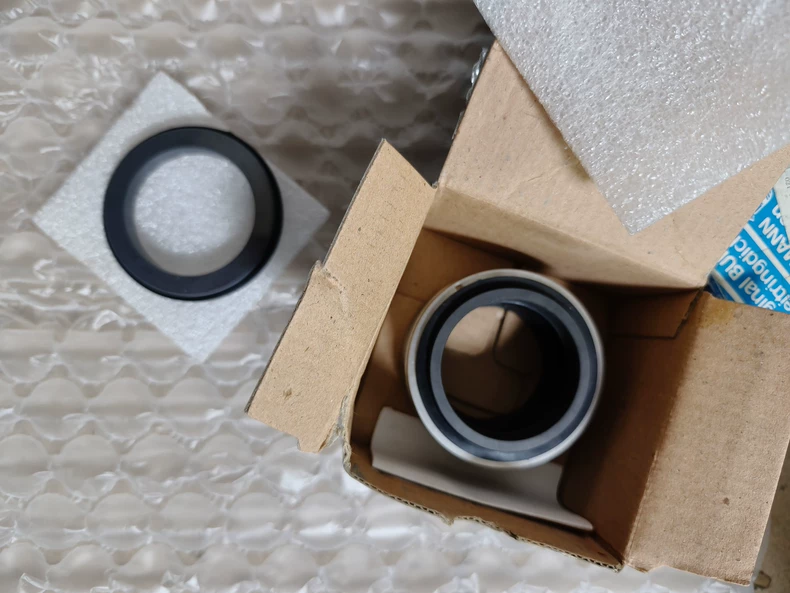 EagleBurgmann Mechanical Seal MG1/40-G60-AQ2EGF thumbnail