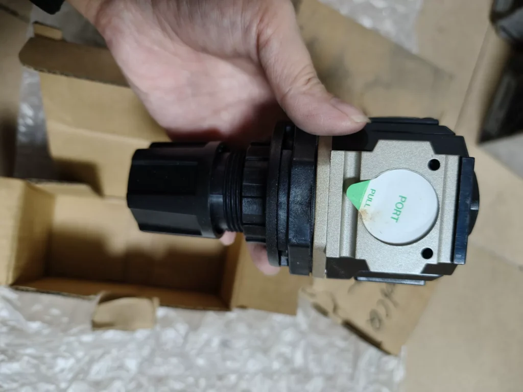 CKD Valve R3000-8 thumbnail