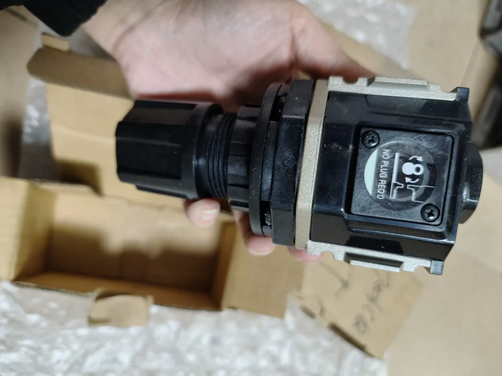 CKD Valve R3000-8 thumbnail
