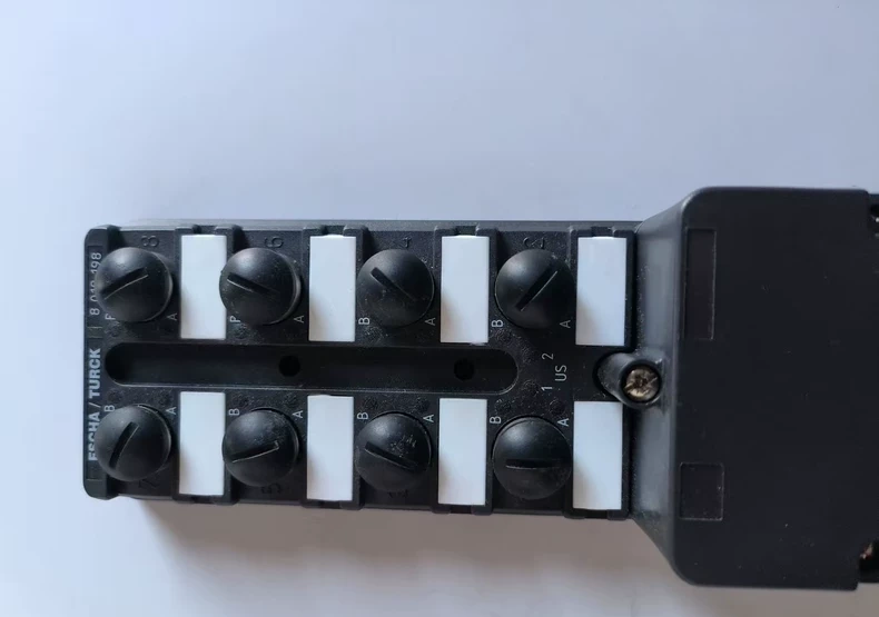 TURCK Module 8MB12-5P4-K-SK thumbnail