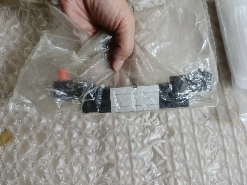 Bosch Rexroth Solenoid Valve 0820038652 thumbnail