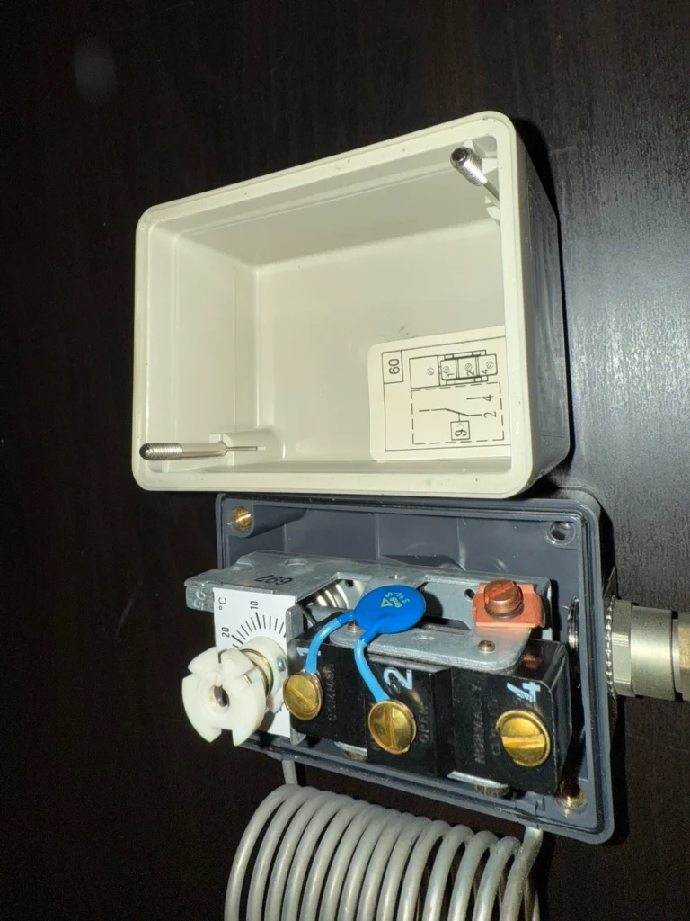 JUMO ATHR-2 Temperature Safety Switch thumbnail