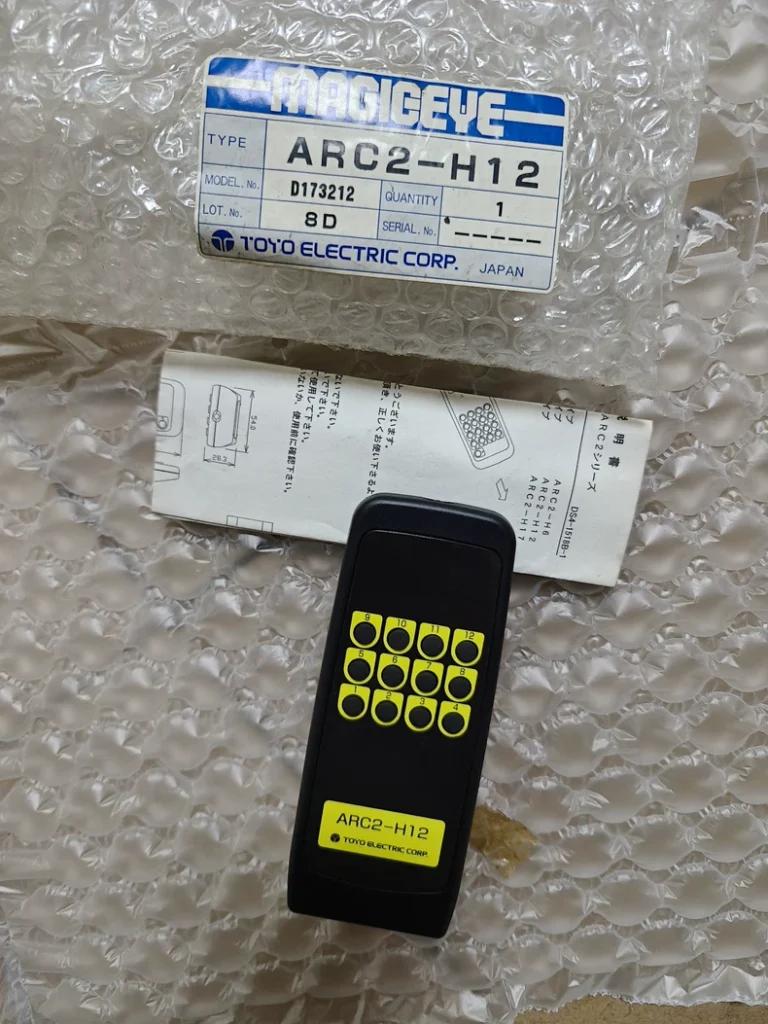 TOYO Photoelectric Sensor ARC-R17S thumbnail