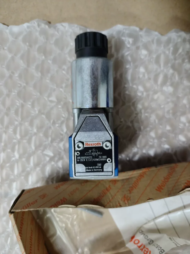 Bosch Rexroth Valve R900566273 thumbnail