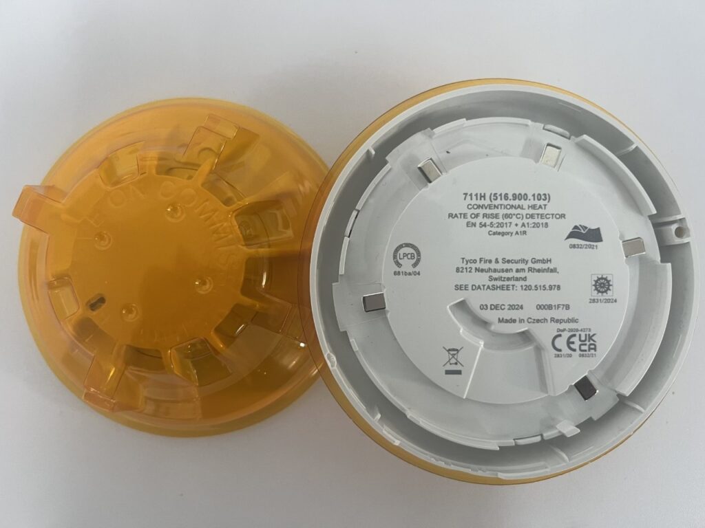 TYCO 711H Heat Detector thumbnail