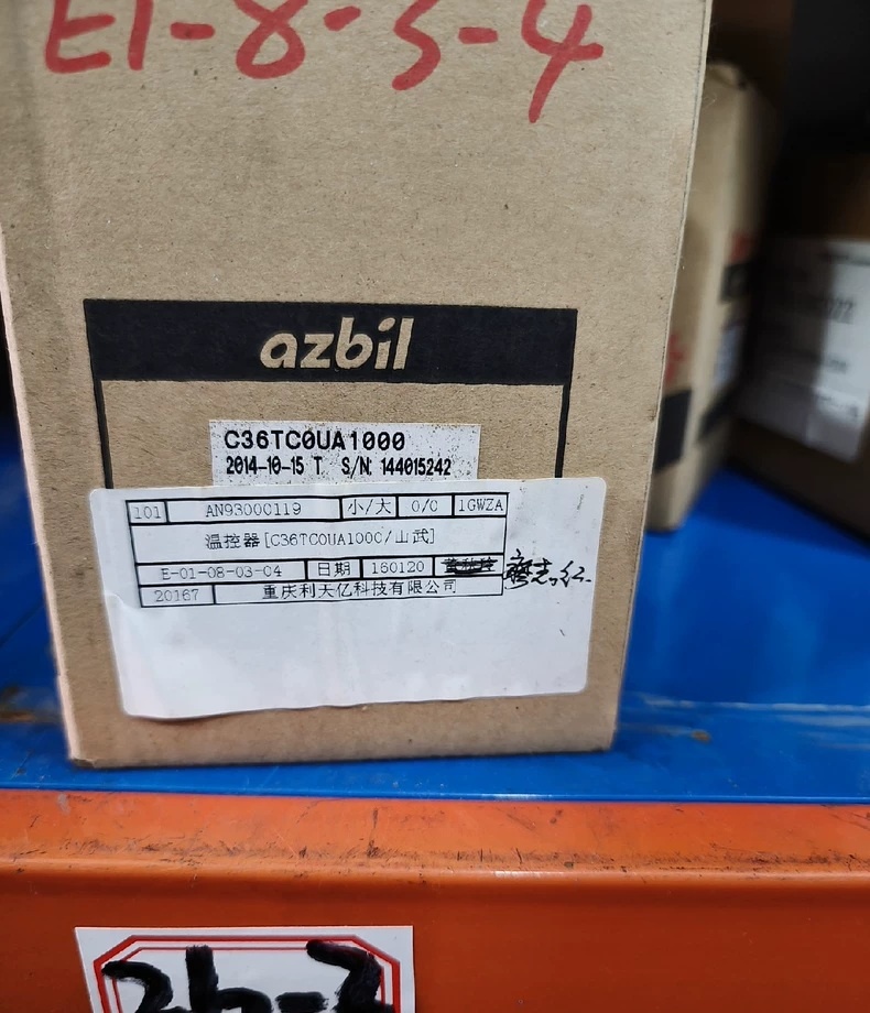 Azbil Temperature Controller SDC36 / C36TC0UA1000 thumbnail