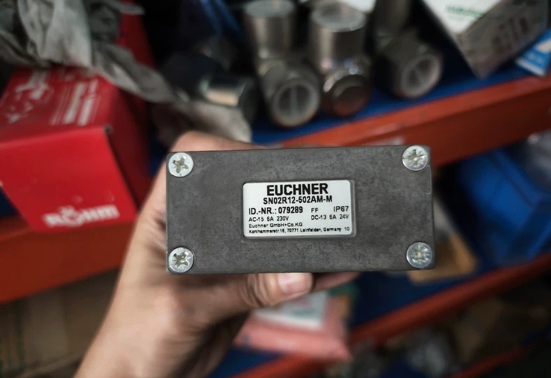 Euchner Limit Switch SN02R12-502-AM-M / 079289