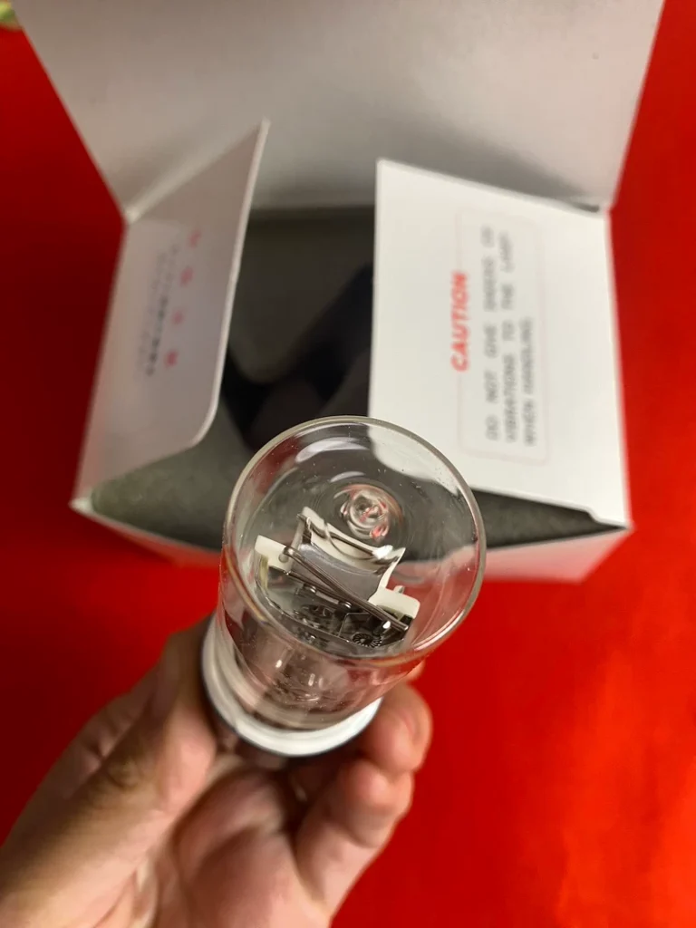 Hamamatsu Photonics Deuterium Lamp L6302-40 thumbnail