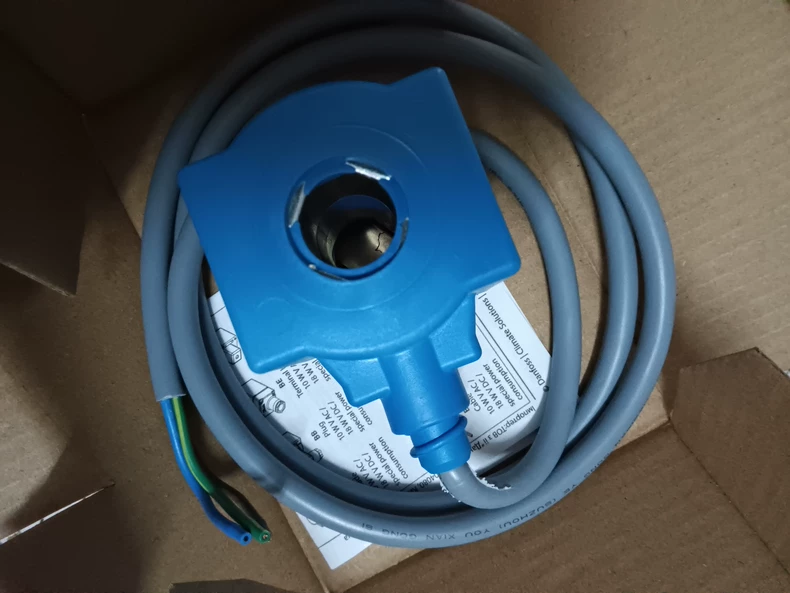 Danfoss Solenoid Valve Coil 018F6282 thumbnail