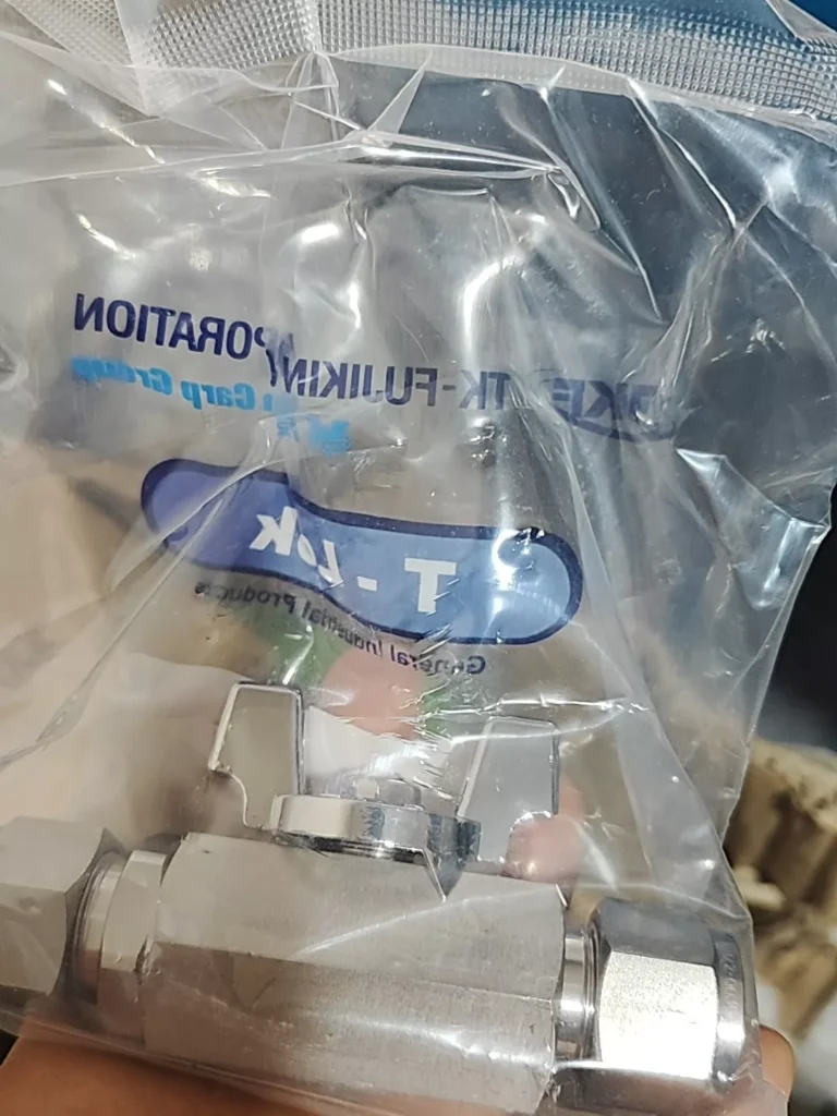 Fujikin SS-HBL-12SW Ball Valve