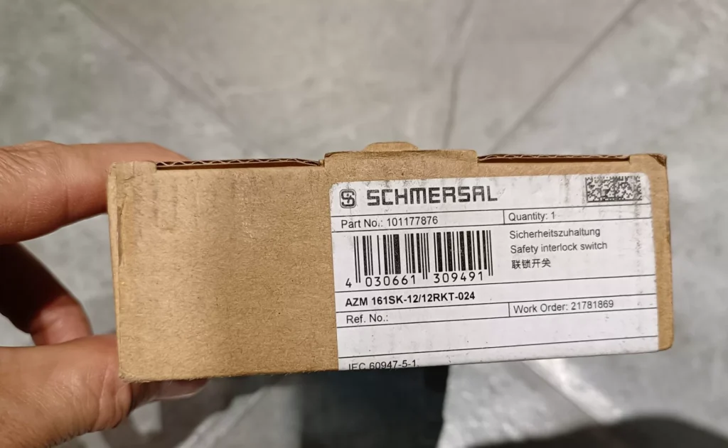 Schmersal AZM161SK-12/12RKT-024 Safety Interlock Switch