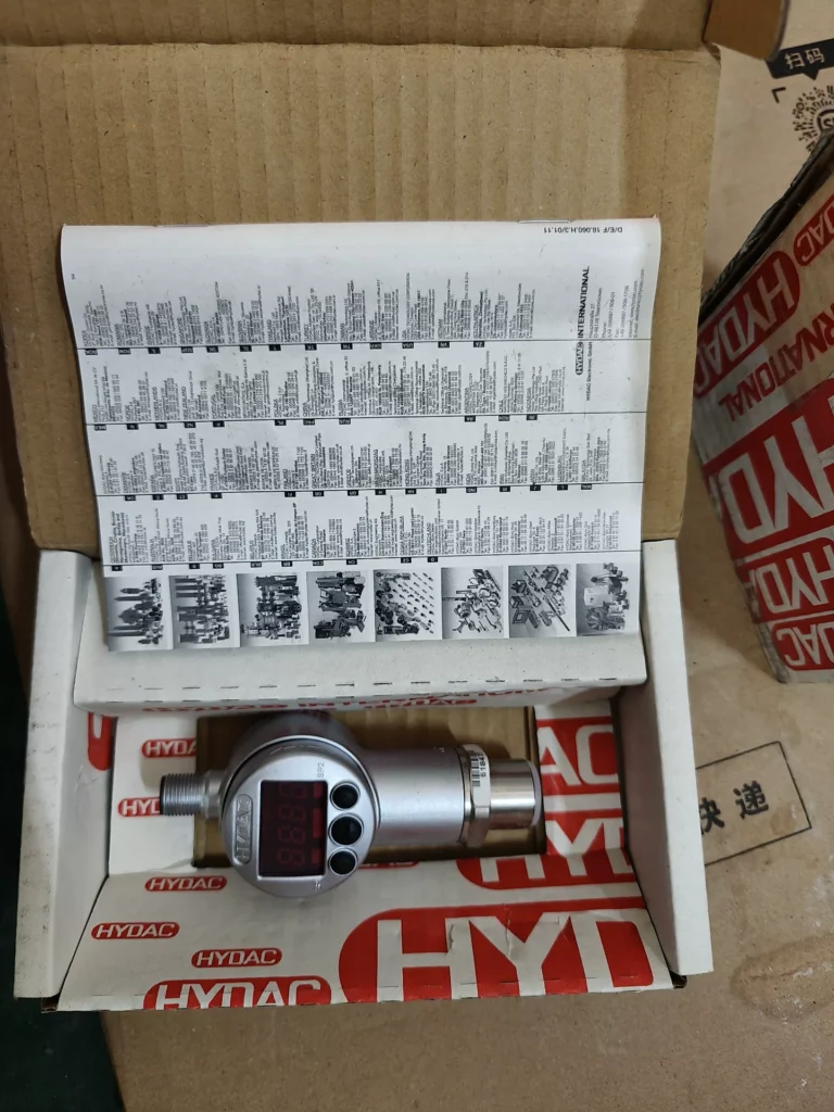 HYDAC Sensor EDS 3396-1-0010-000 thumbnail