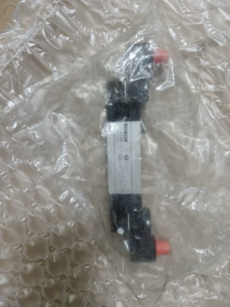 Bosch Rexroth Solenoid Valve 0820037202